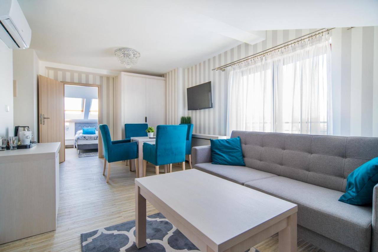 Delfin Bed & Breakfast Miedzywodzie Bagian luar foto