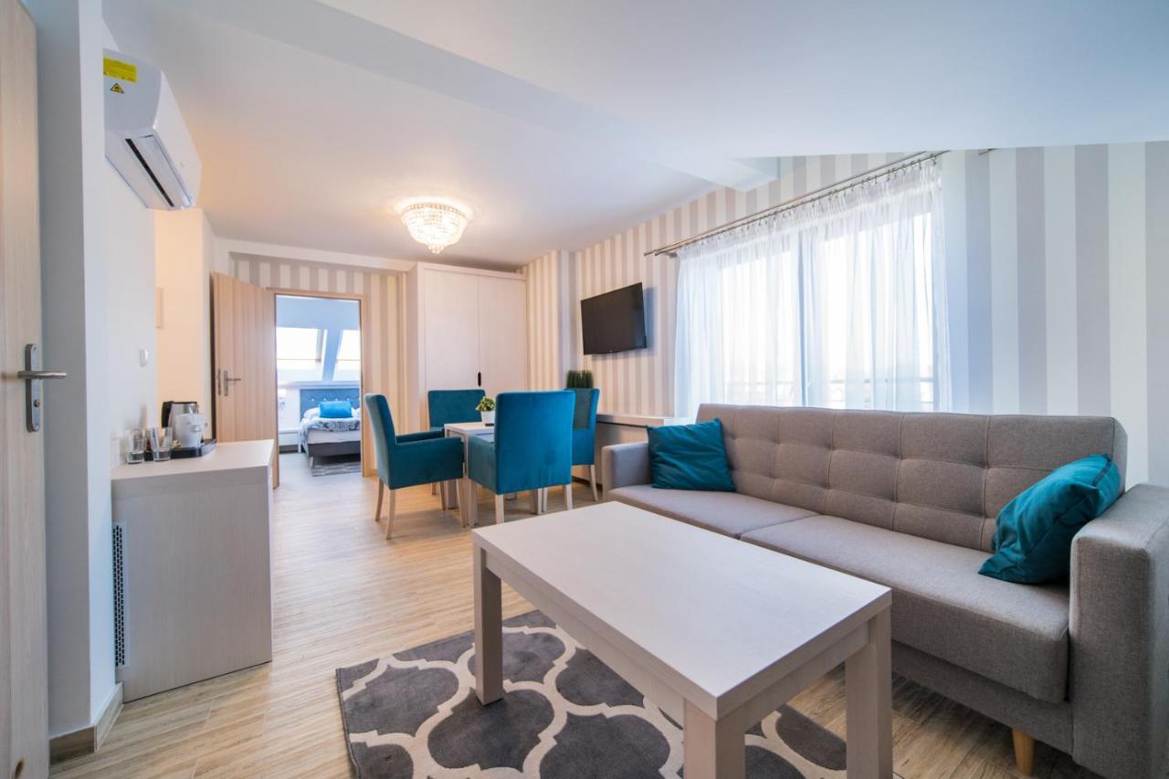 Delfin Bed & Breakfast Miedzywodzie Bagian luar foto