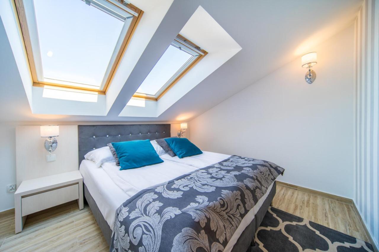 Delfin Bed & Breakfast Miedzywodzie Bagian luar foto