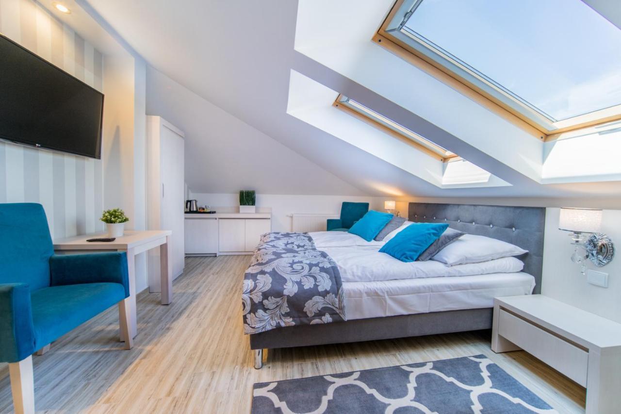 Delfin Bed & Breakfast Miedzywodzie Bagian luar foto