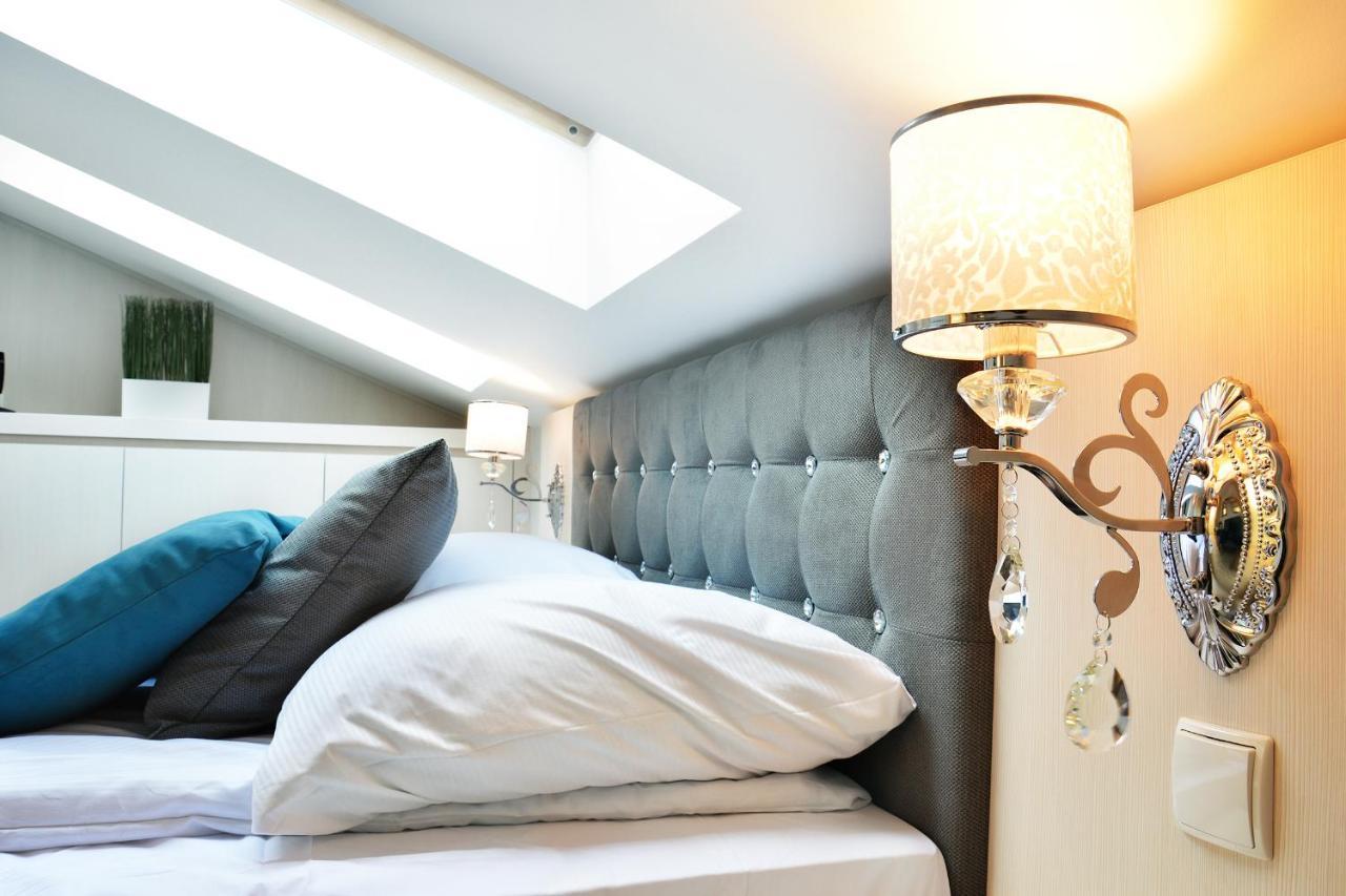 Delfin Bed & Breakfast Miedzywodzie Bagian luar foto