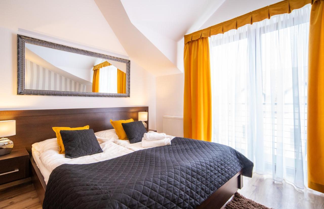 Delfin Bed & Breakfast Miedzywodzie Bagian luar foto